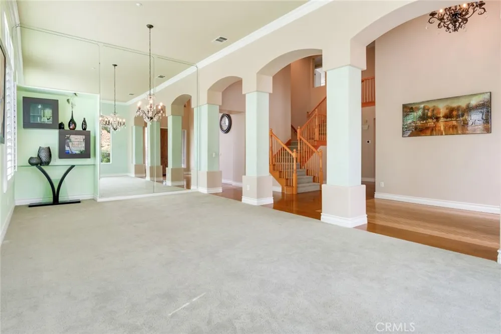1910 Mesa View Lane Redlands, CA 92373