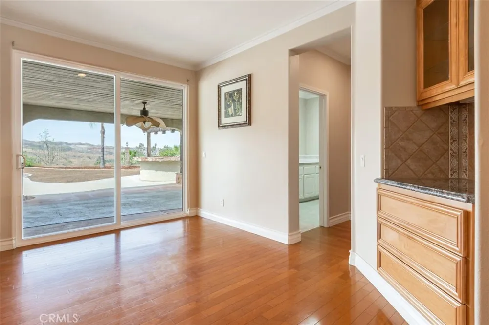 1910 Mesa View Lane Redlands, CA 92373