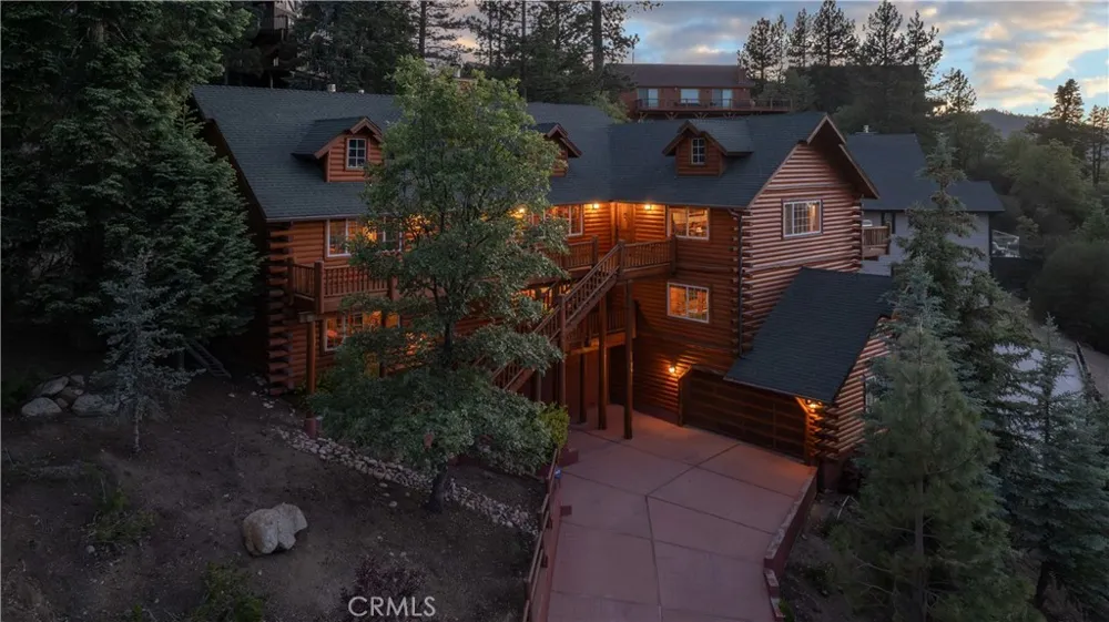 842 Paine Big Bear Lake, CA 92315