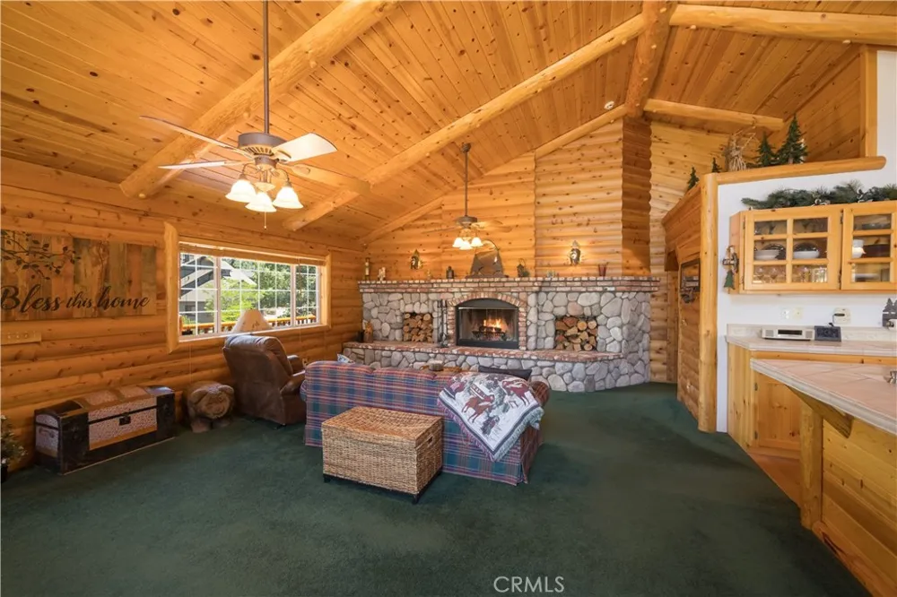 842 Paine Big Bear Lake, CA 92315