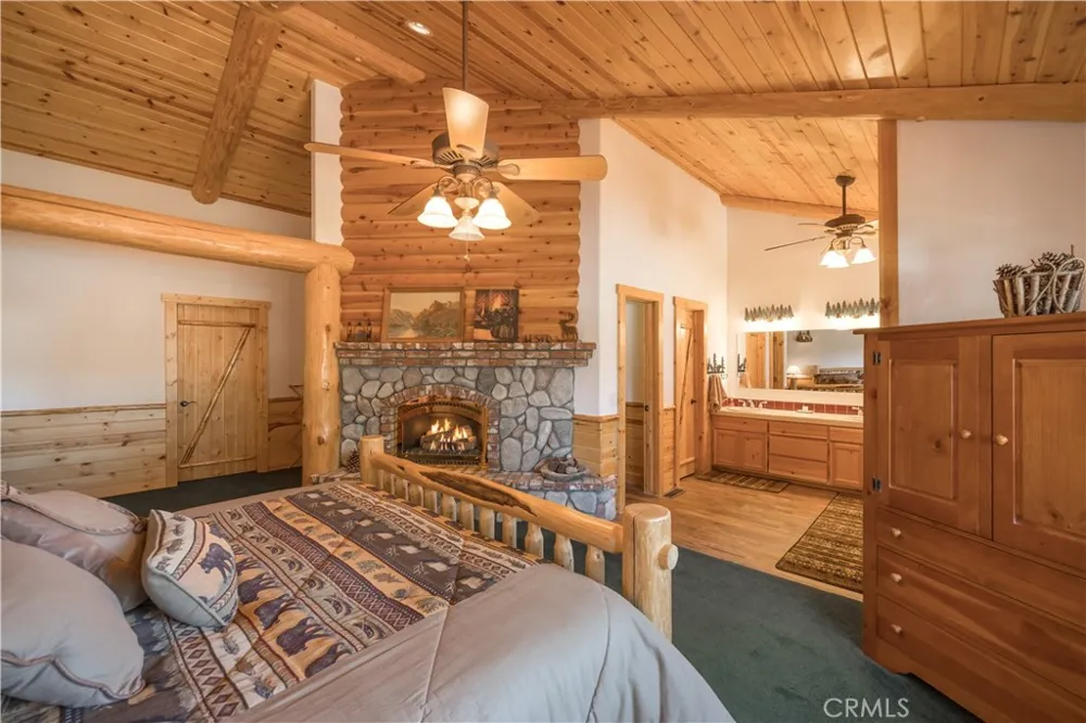 842 Paine Big Bear Lake, CA 92315