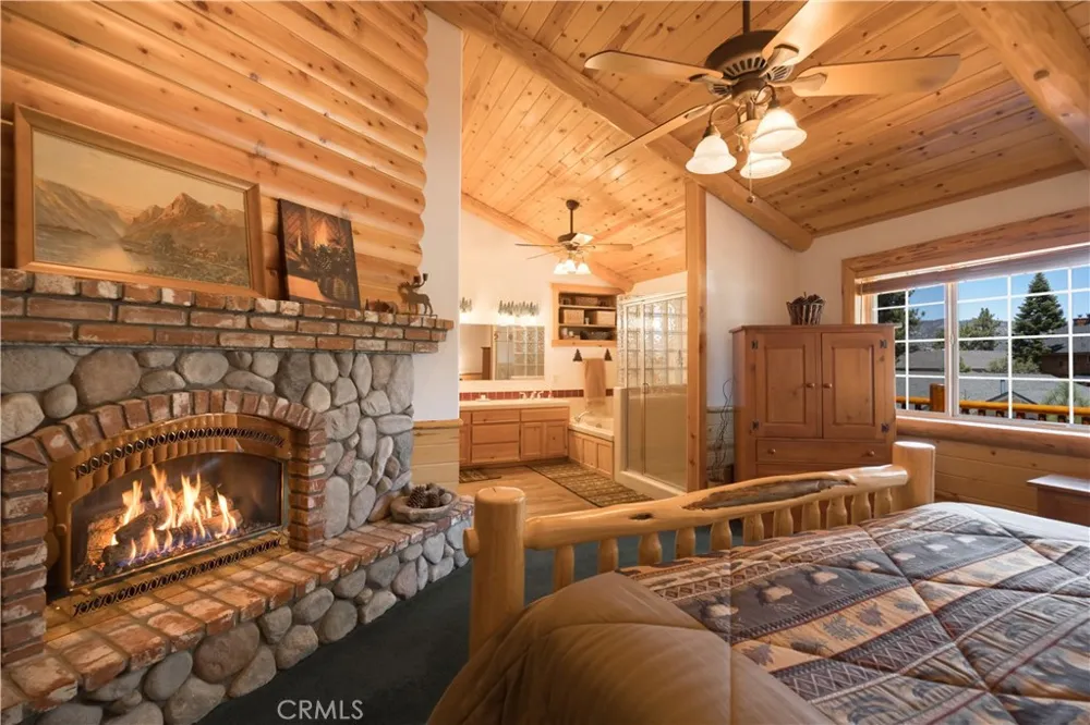 842 Paine Big Bear Lake, CA 92315