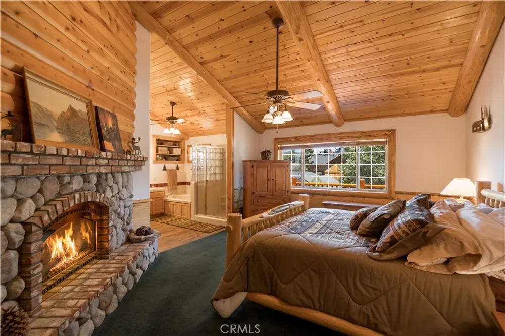 842 Paine Big Bear Lake, CA 92315