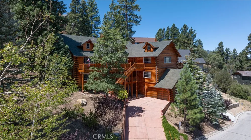 842 Paine Big Bear Lake, CA 92315