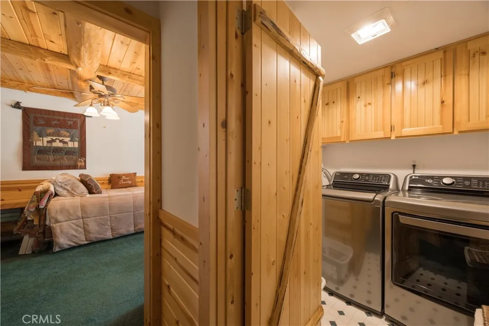 842 Paine Big Bear Lake, CA 92315