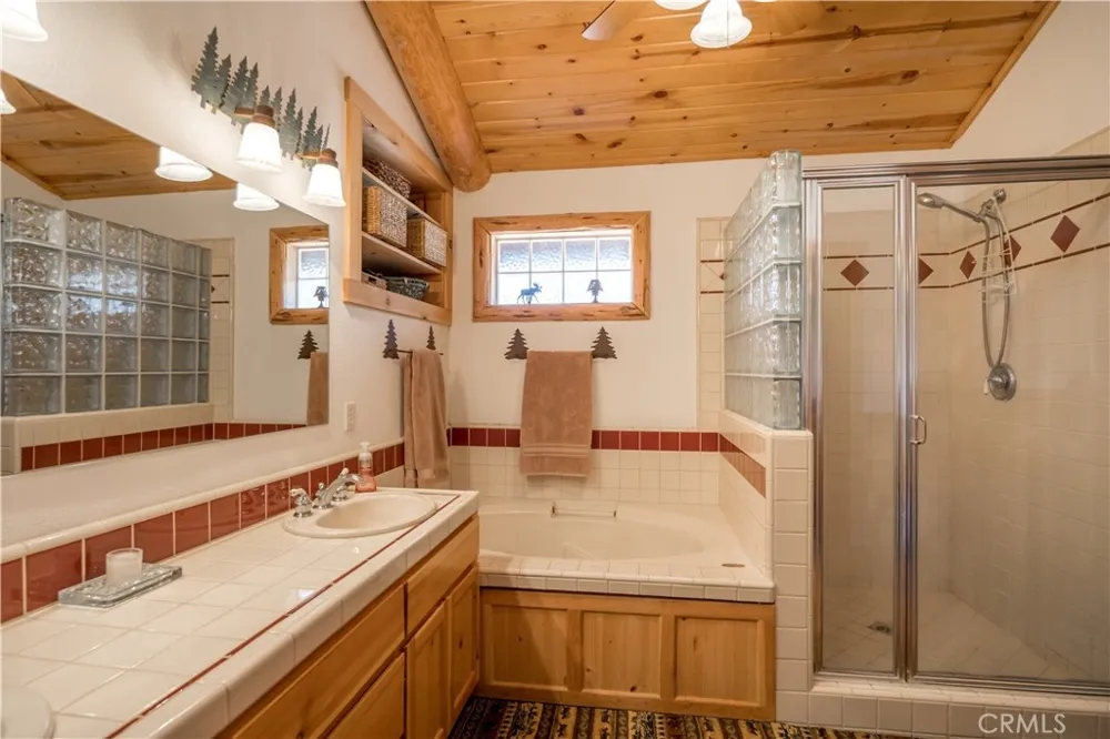 842 Paine Big Bear Lake, CA 92315