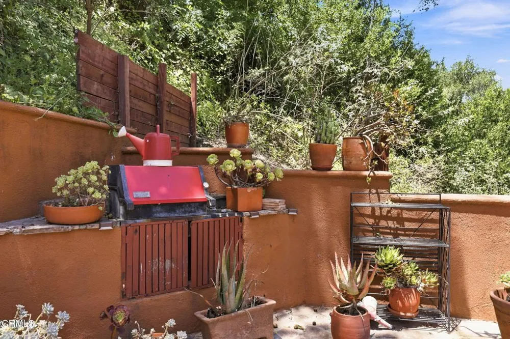 10475 Sulphur Cascade Santa Paula, CA 93060