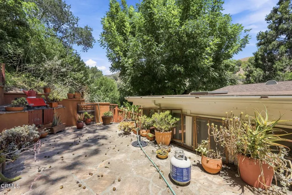 10475 Sulphur Cascade Santa Paula, CA 93060