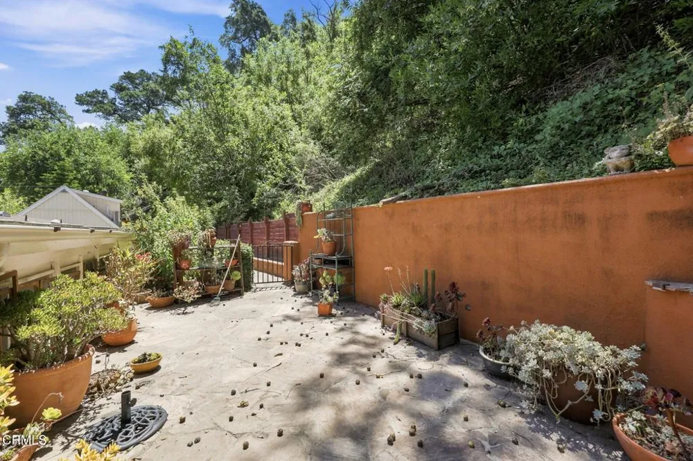 10475 Sulphur Cascade Santa Paula, CA 93060