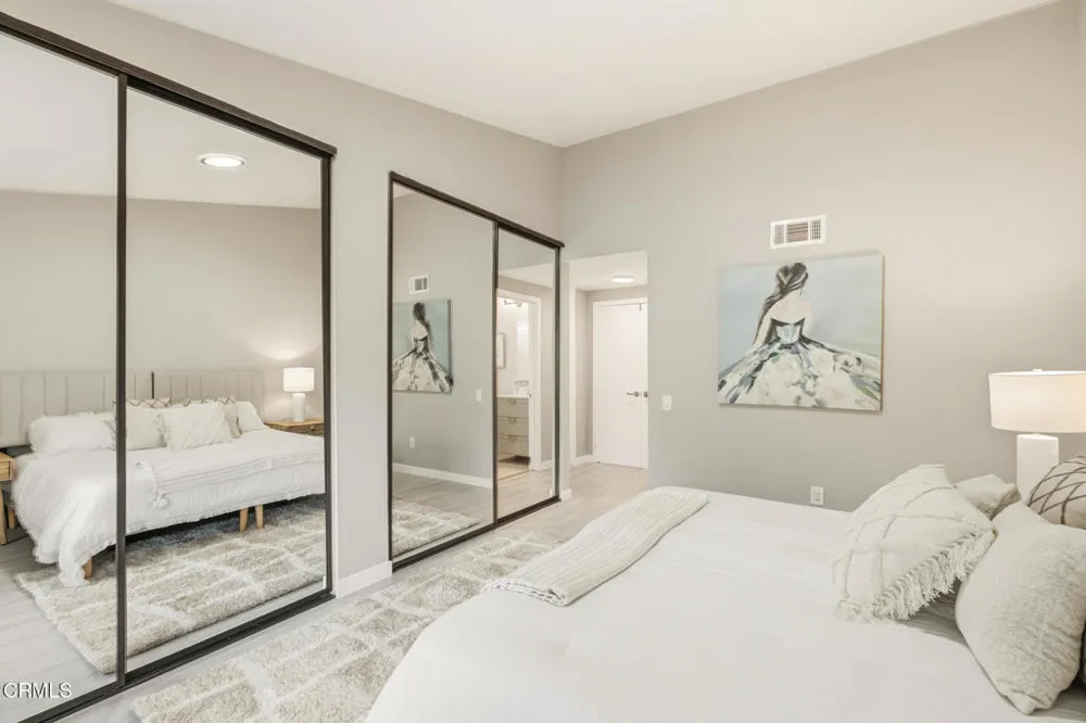 35124 Village #35 Camarillo, CA 93012