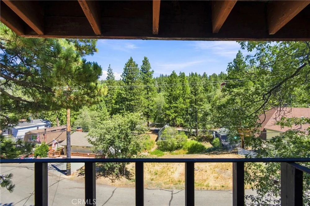 33174 Arrowbear Running Springs, CA 92382