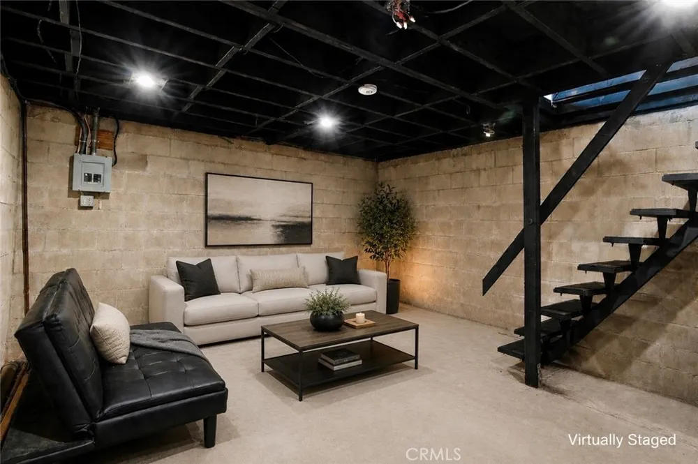 33174 Arrowbear Running Springs, CA 92382