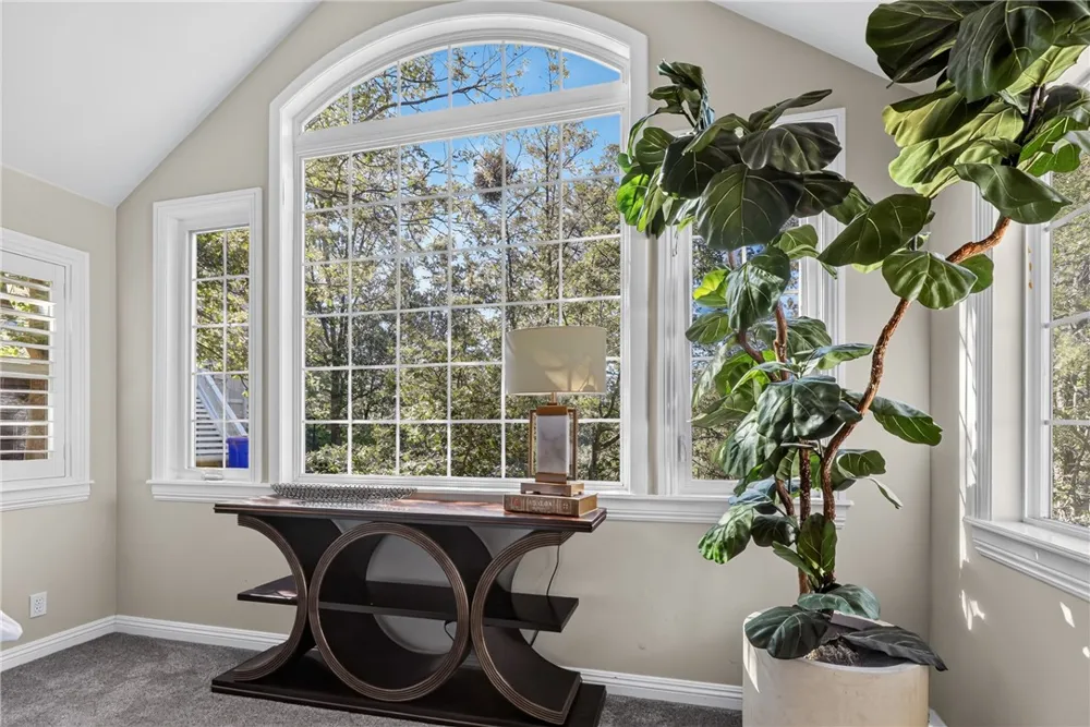28462 North Bay Road Lake Arrowhead, CA 92352