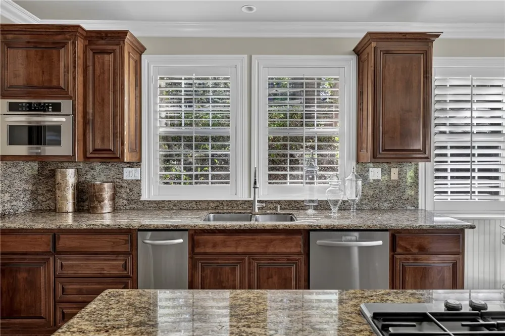 28462 North Bay Road Lake Arrowhead, CA 92352