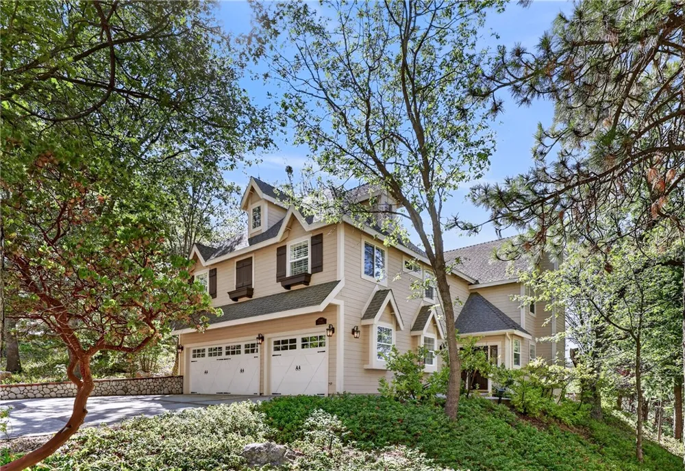 28462 North Bay Road Lake Arrowhead, CA 92352