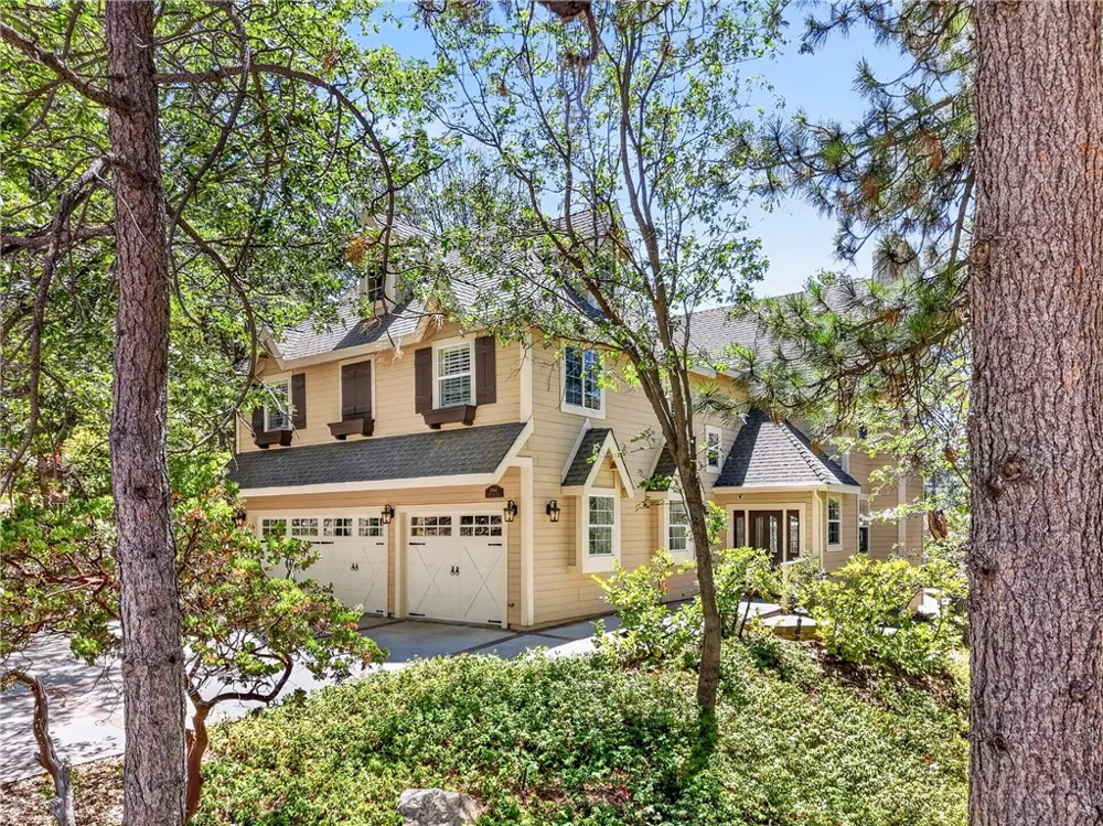 28462 North Bay Road Lake Arrowhead, CA 92352