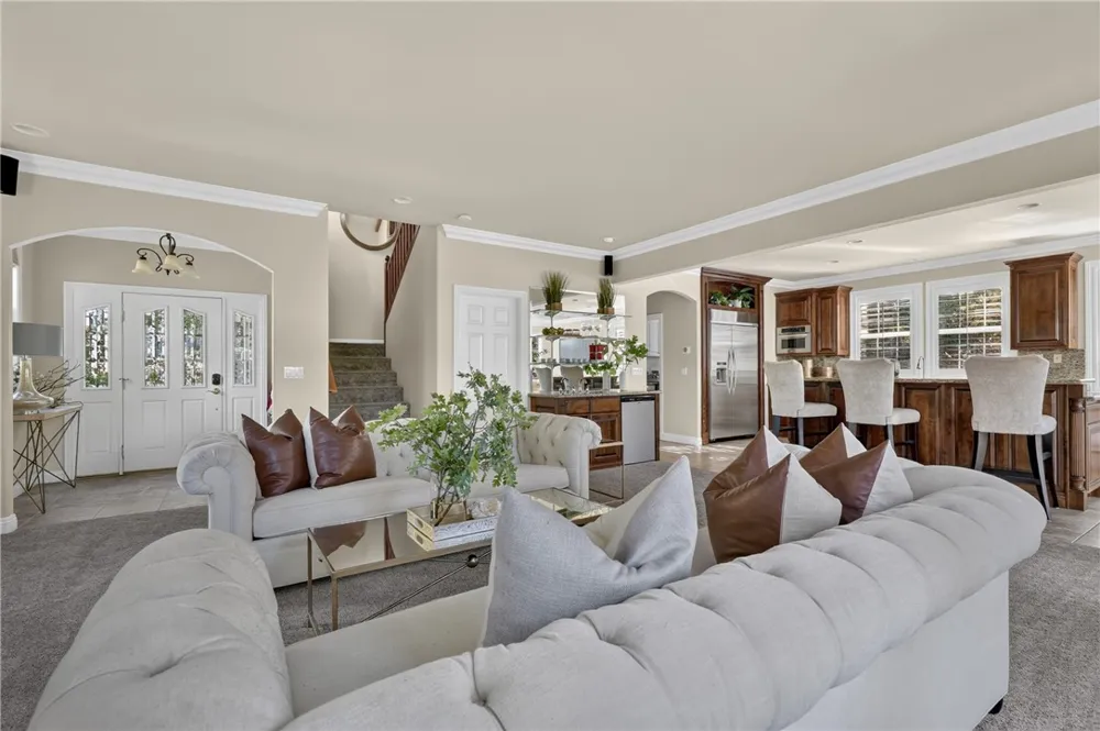 28462 North Bay Road Lake Arrowhead, CA 92352
