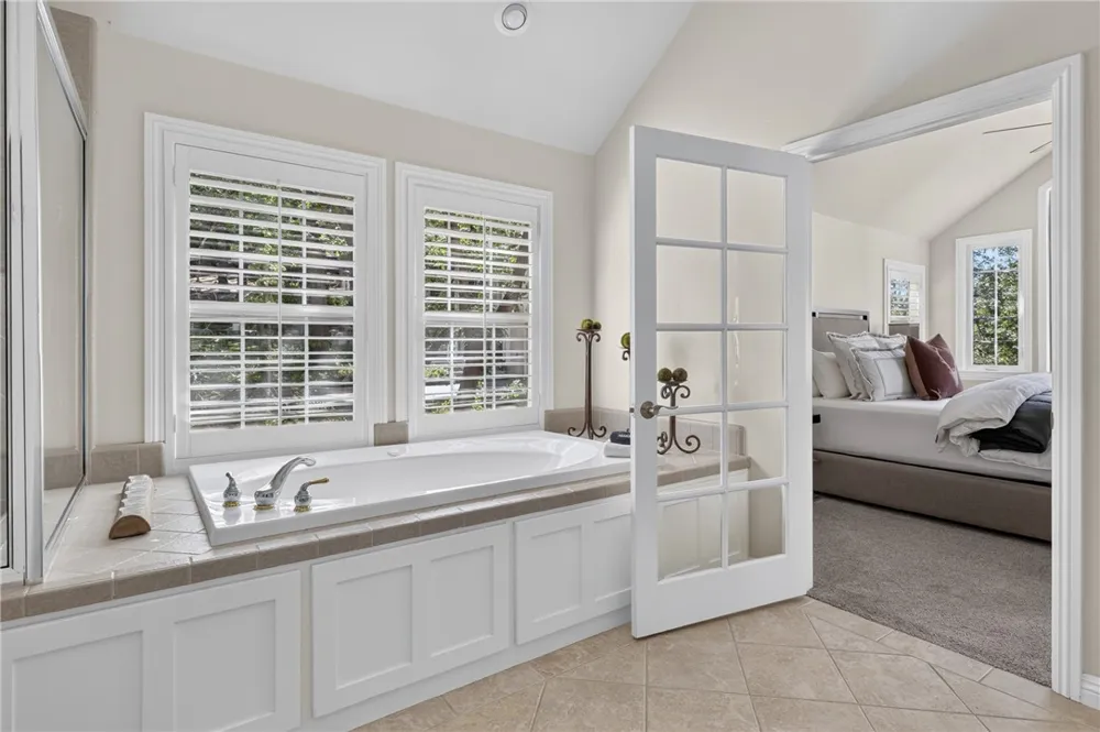 28462 North Bay Road Lake Arrowhead, CA 92352