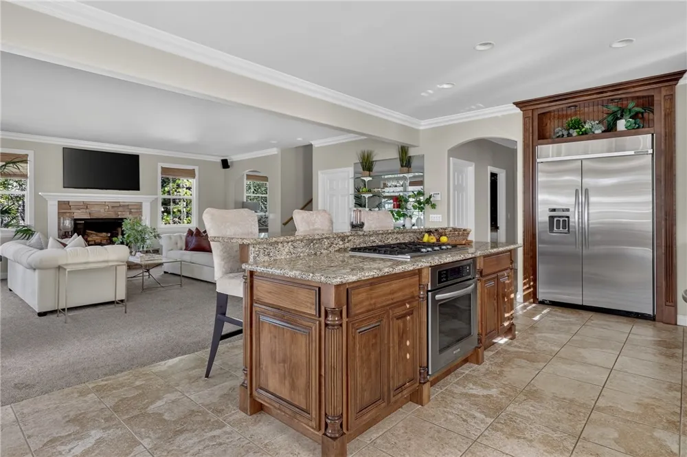 28462 North Bay Road Lake Arrowhead, CA 92352