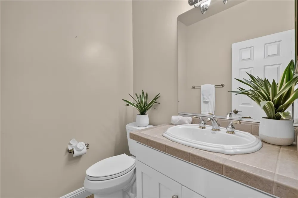 28462 North Bay Road Lake Arrowhead, CA 92352