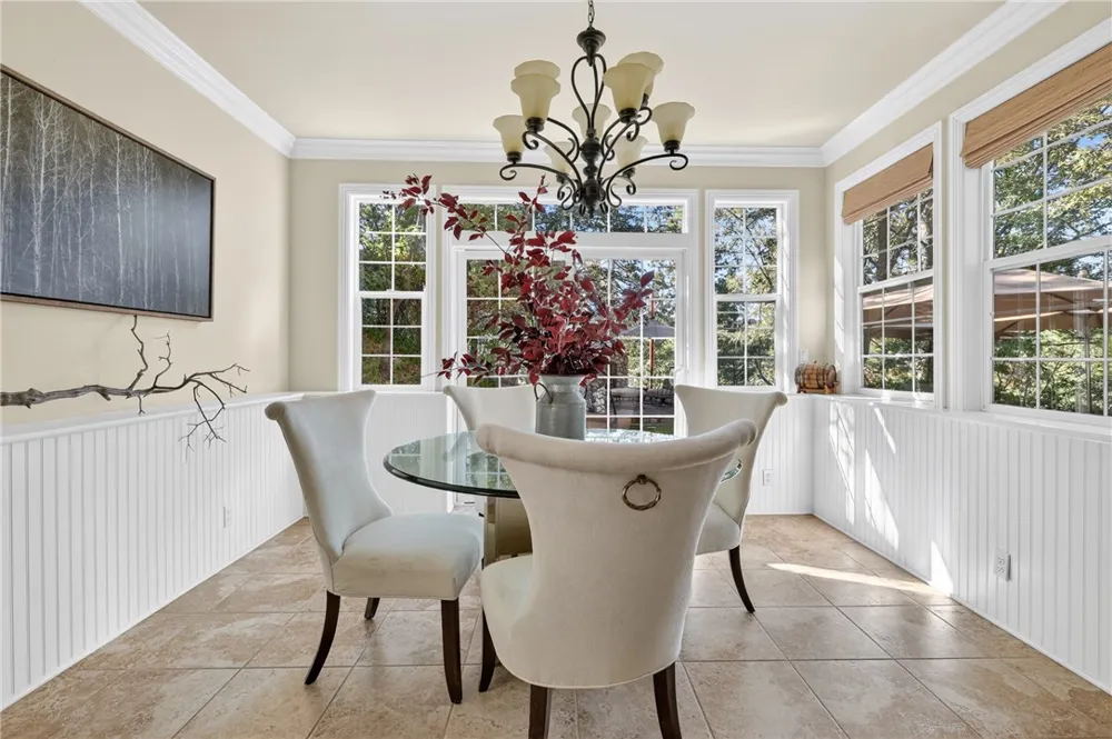 28462 North Bay Road Lake Arrowhead, CA 92352