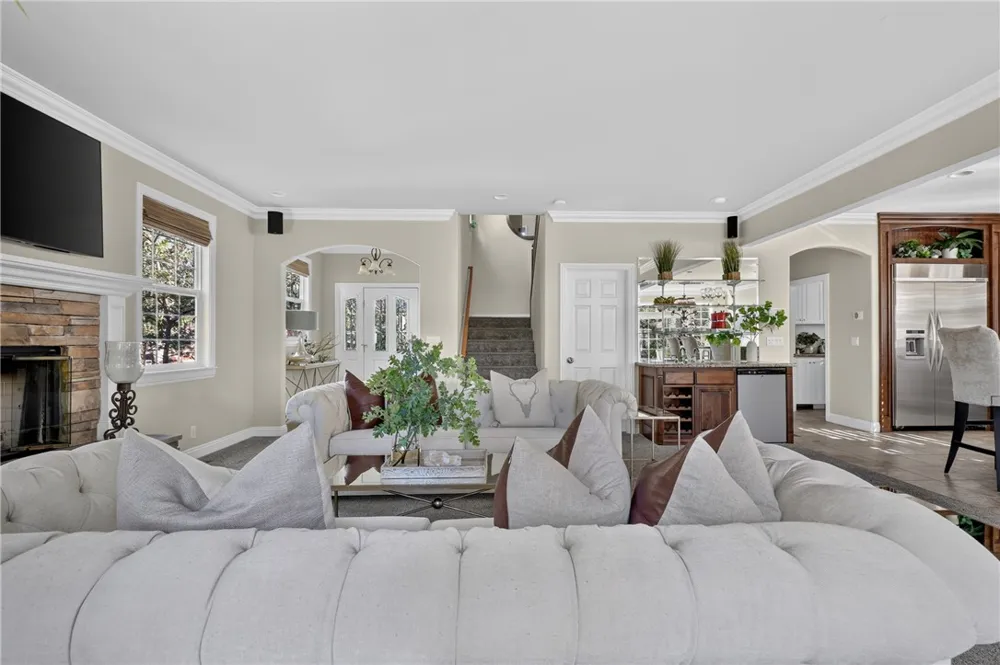 28462 North Bay Road Lake Arrowhead, CA 92352
