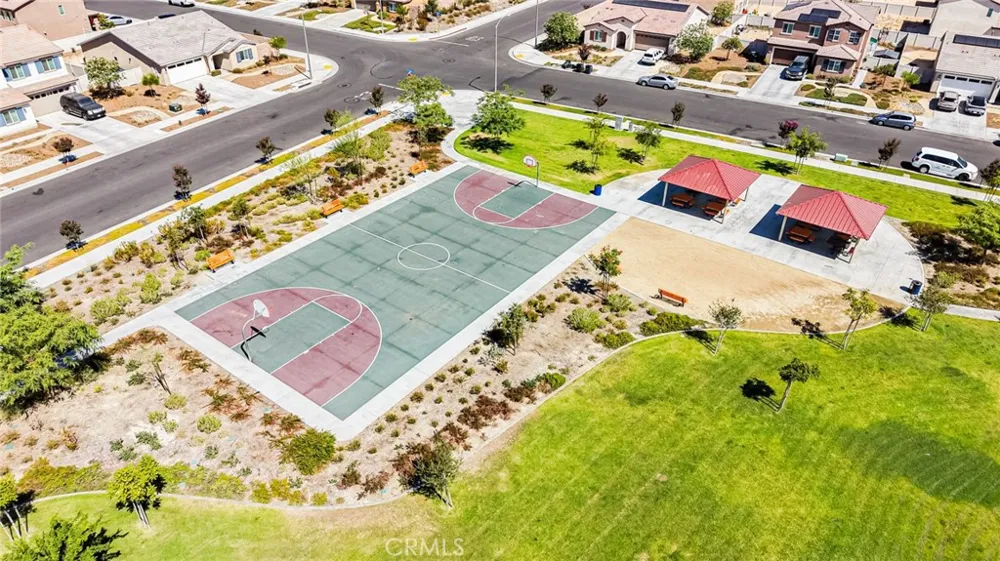 579 Pinyon San Jacinto, CA 92583