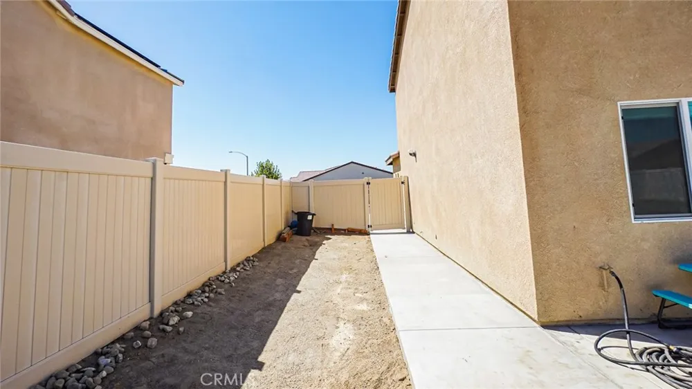579 Pinyon San Jacinto, CA 92583