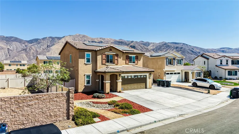579 Pinyon San Jacinto, CA 92583