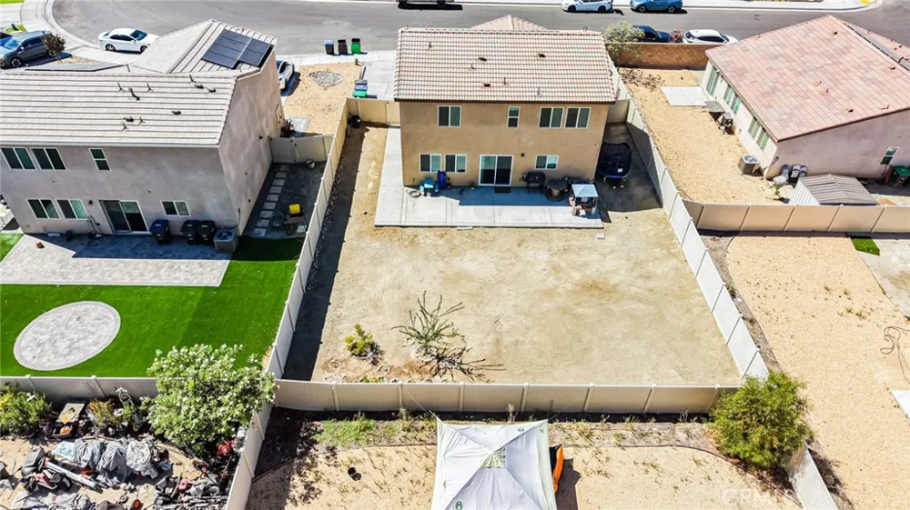 579 Pinyon San Jacinto, CA 92583