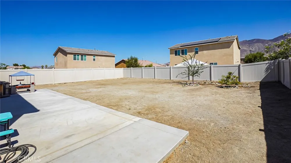 579 Pinyon San Jacinto, CA 92583