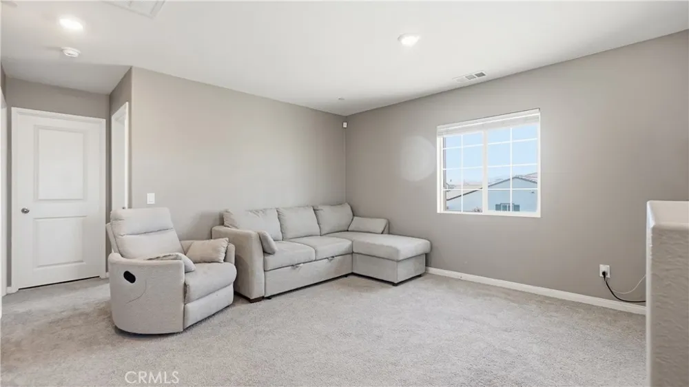 579 Pinyon San Jacinto, CA 92583