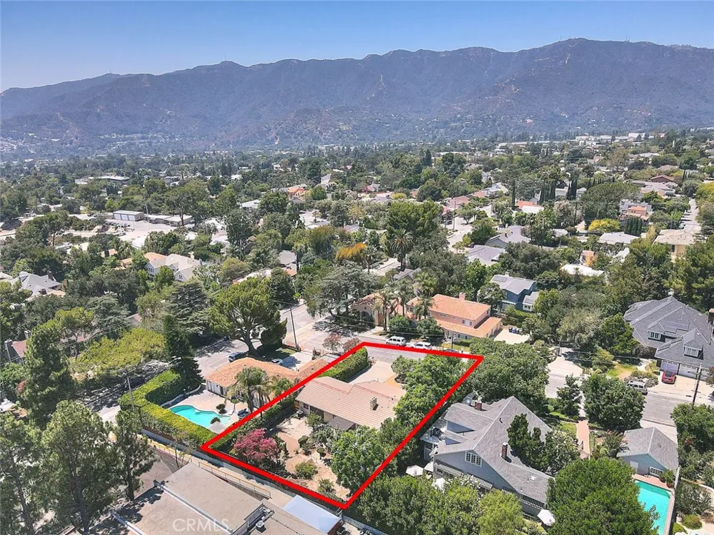 4808 El Sereno La Crescenta, CA 91214