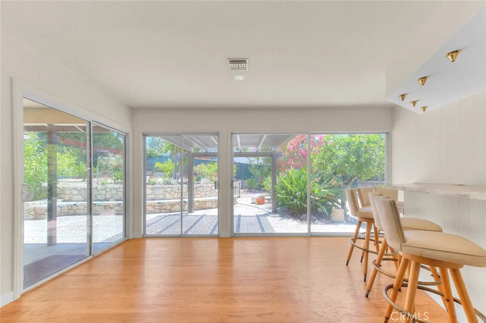 4808 El Sereno La Crescenta, CA 91214