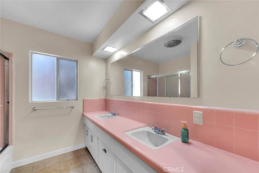 4808 El Sereno La Crescenta, CA 91214