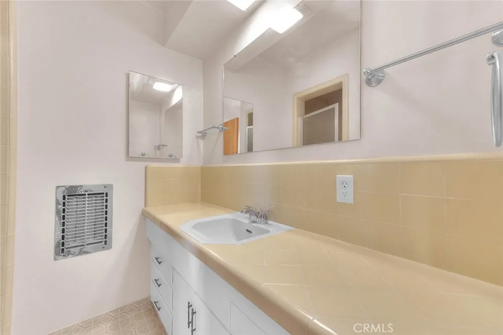 4808 El Sereno La Crescenta, CA 91214