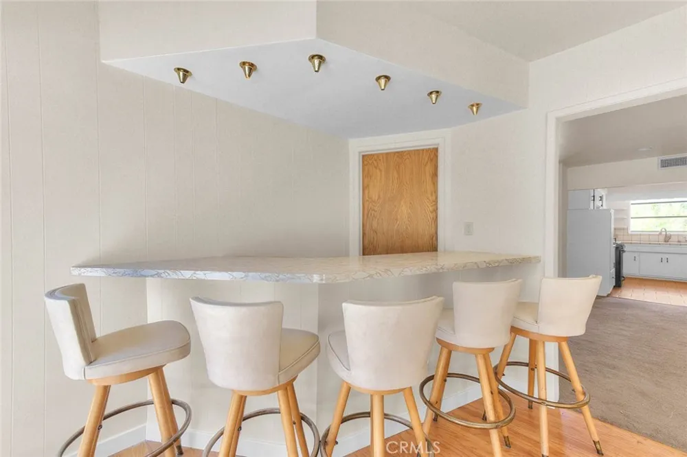 4808 El Sereno La Crescenta, CA 91214