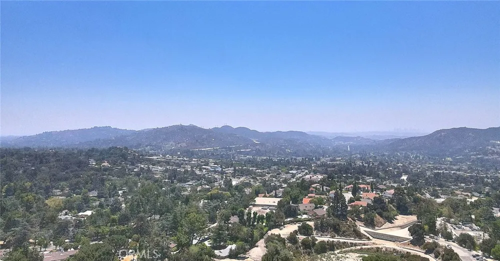4808 El Sereno La Crescenta, CA 91214