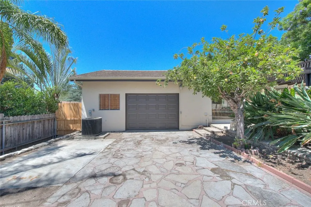 4808 El Sereno La Crescenta, CA 91214