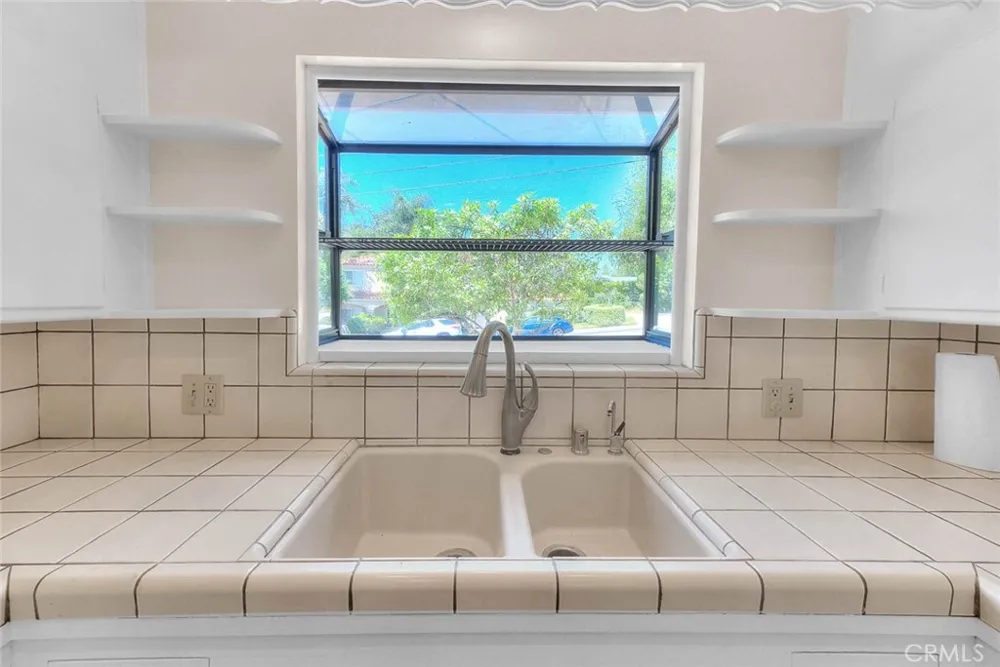 4808 El Sereno La Crescenta, CA 91214