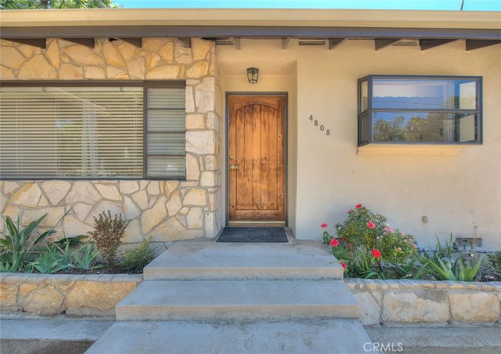 4808 El Sereno La Crescenta, CA 91214