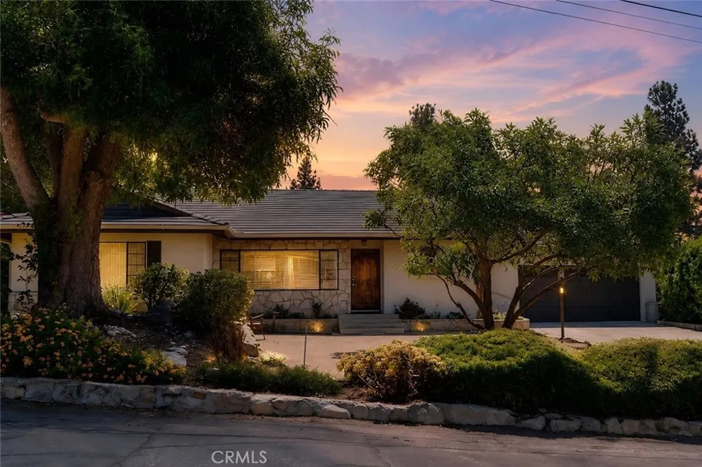4808 El Sereno La Crescenta, CA 91214