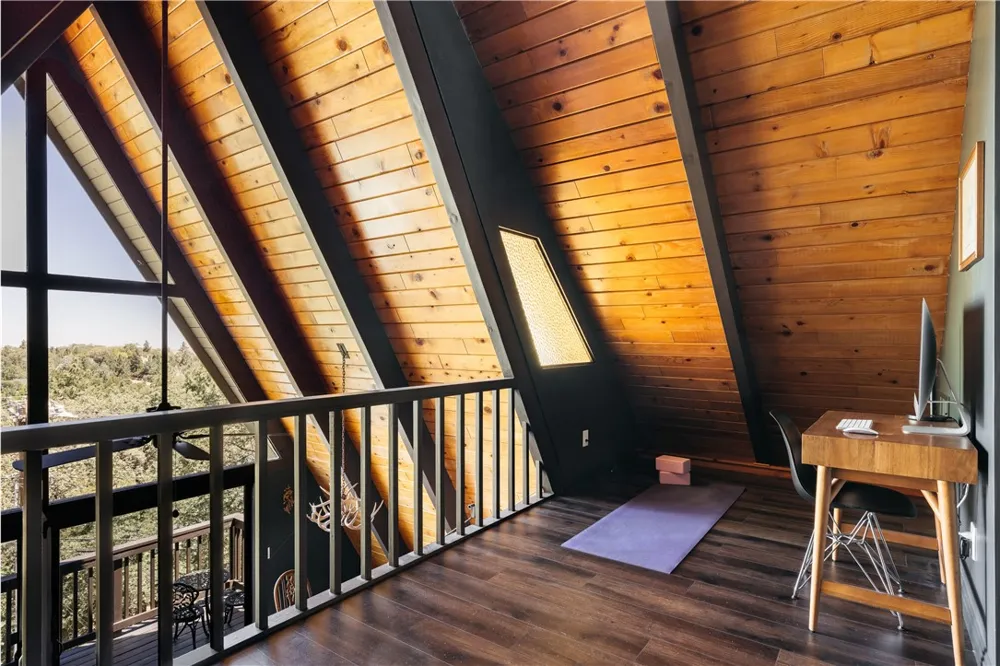 1457 Yosemite Lake Arrowhead, CA 92352