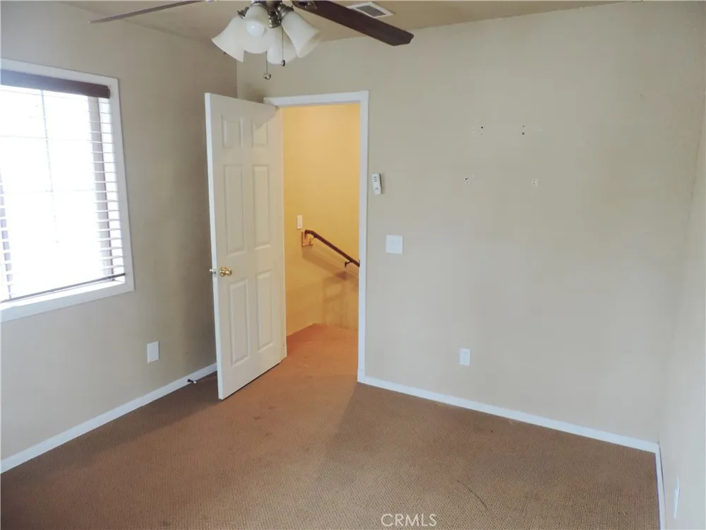 745 Sunset Sugarloaf, CA 92386
