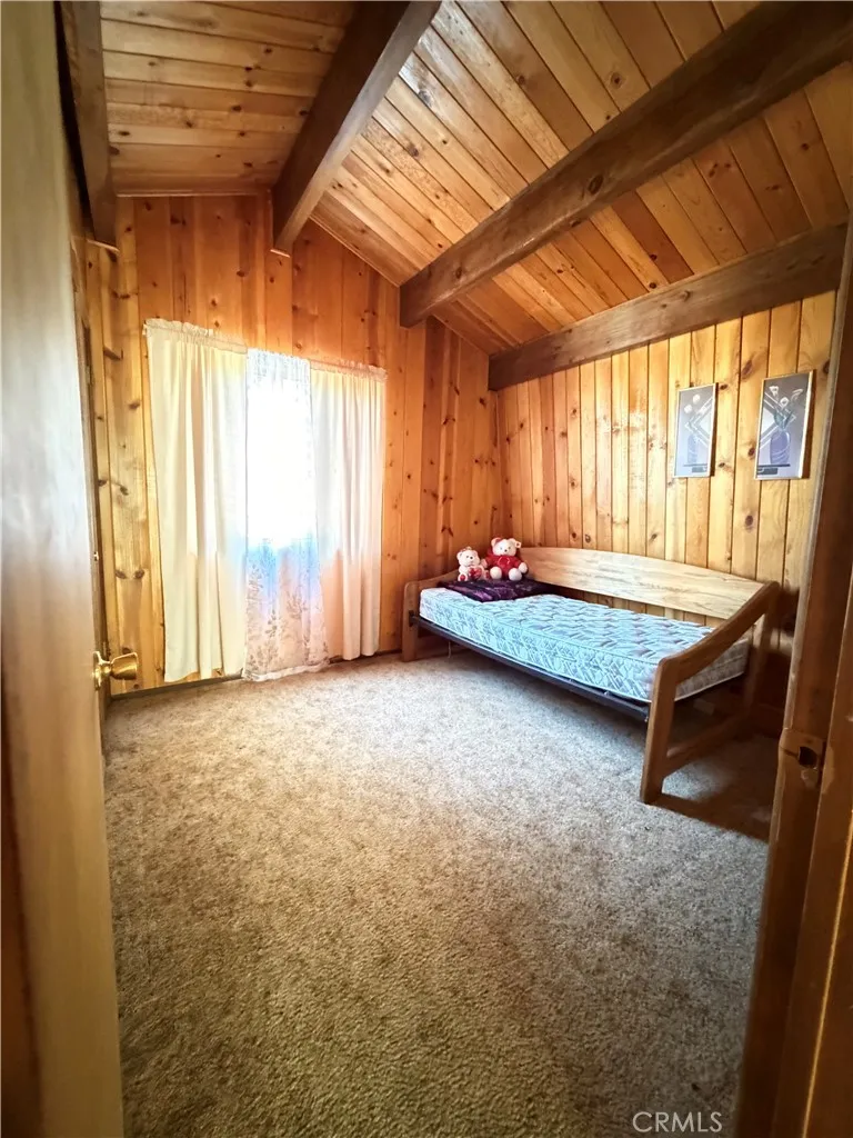 33415 Cedar Arrowbear, CA 92382