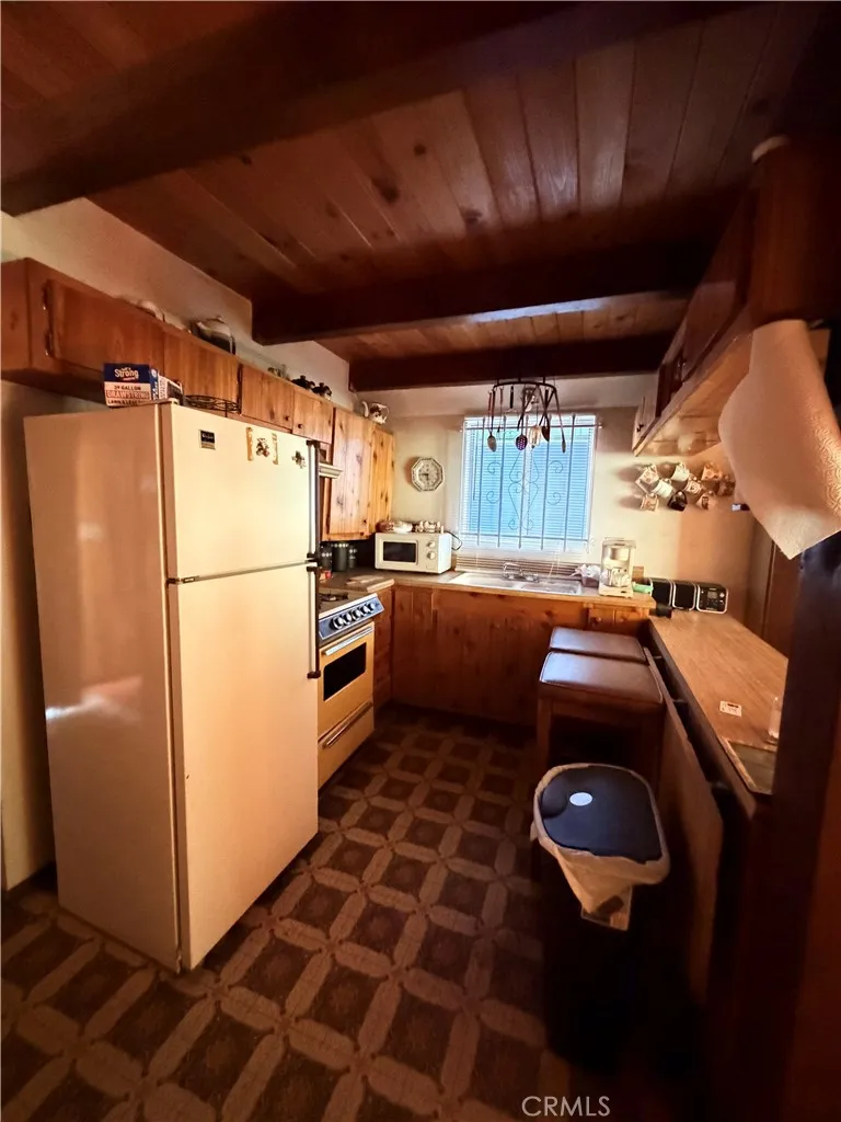 33415 Cedar Arrowbear, CA 92382