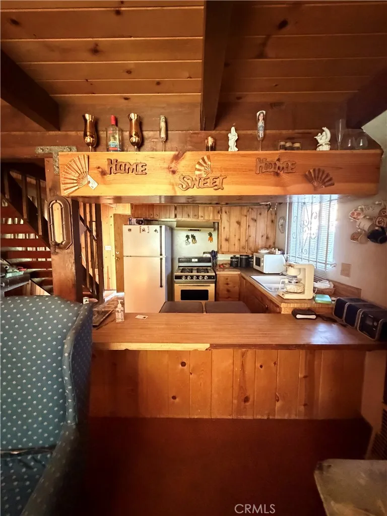 33415 Cedar Arrowbear, CA 92382