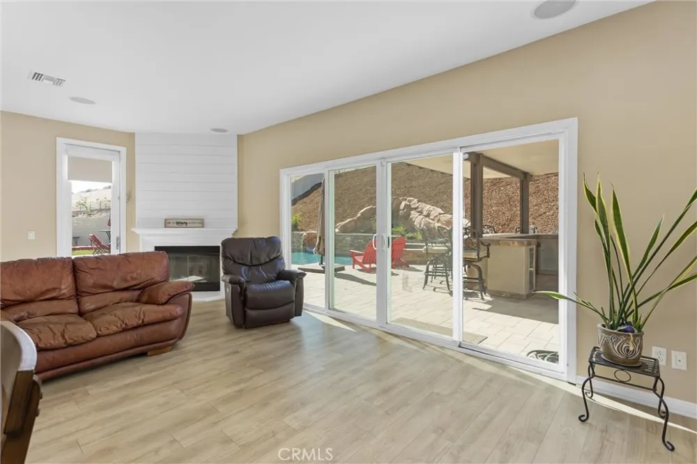 33264 Gold Mountain Road Yucaipa, CA 92399