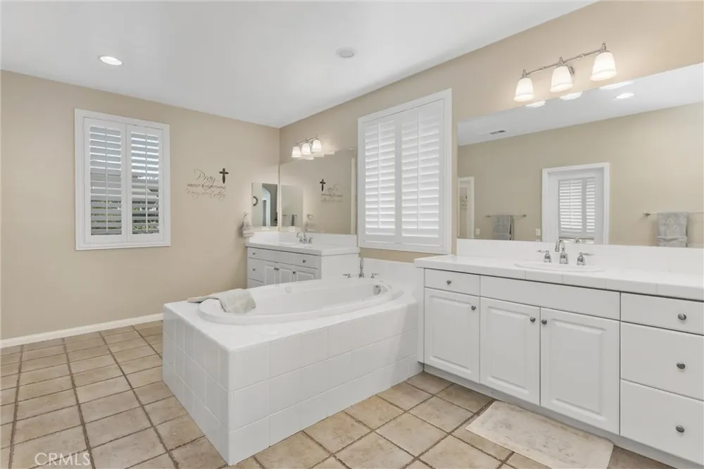 33264 Gold Mountain Road Yucaipa, CA 92399