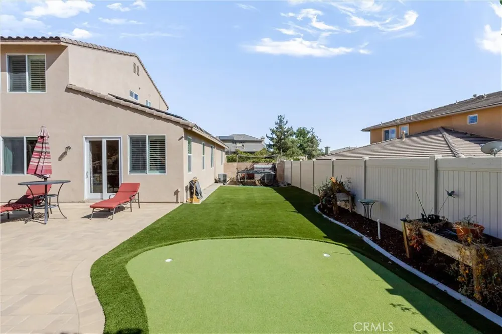 33264 Gold Mountain Road Yucaipa, CA 92399
